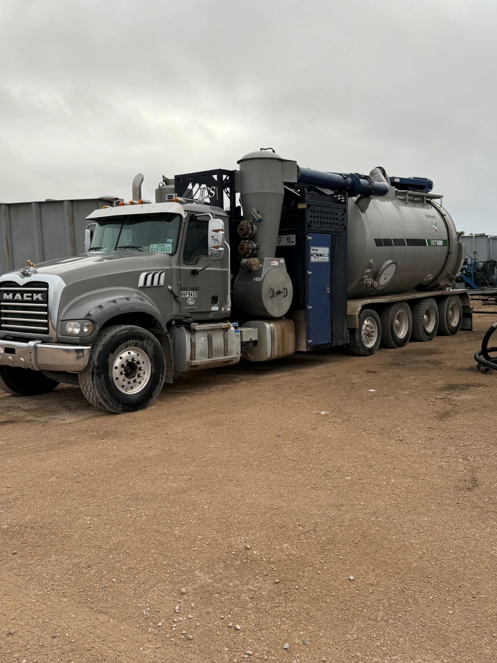 WTX hydrovac truck for municipal utility work